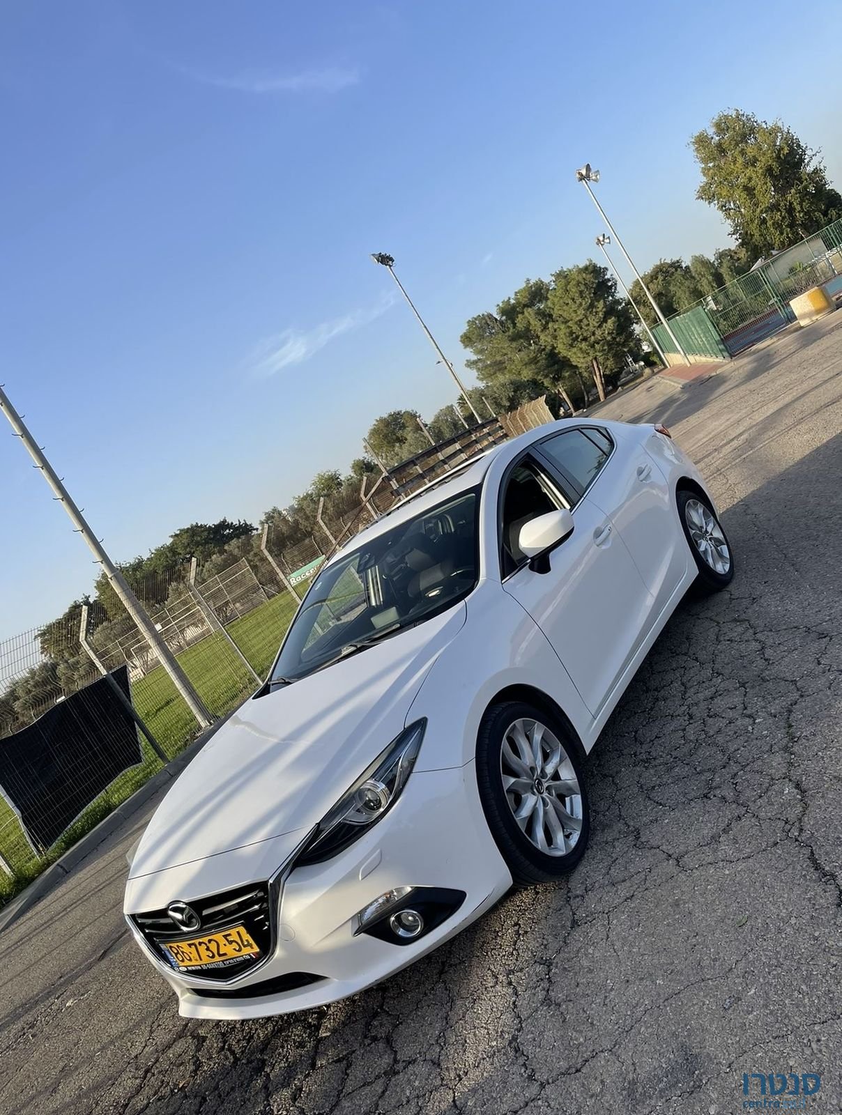 2015' Mazda 3 מאזדה photo #2