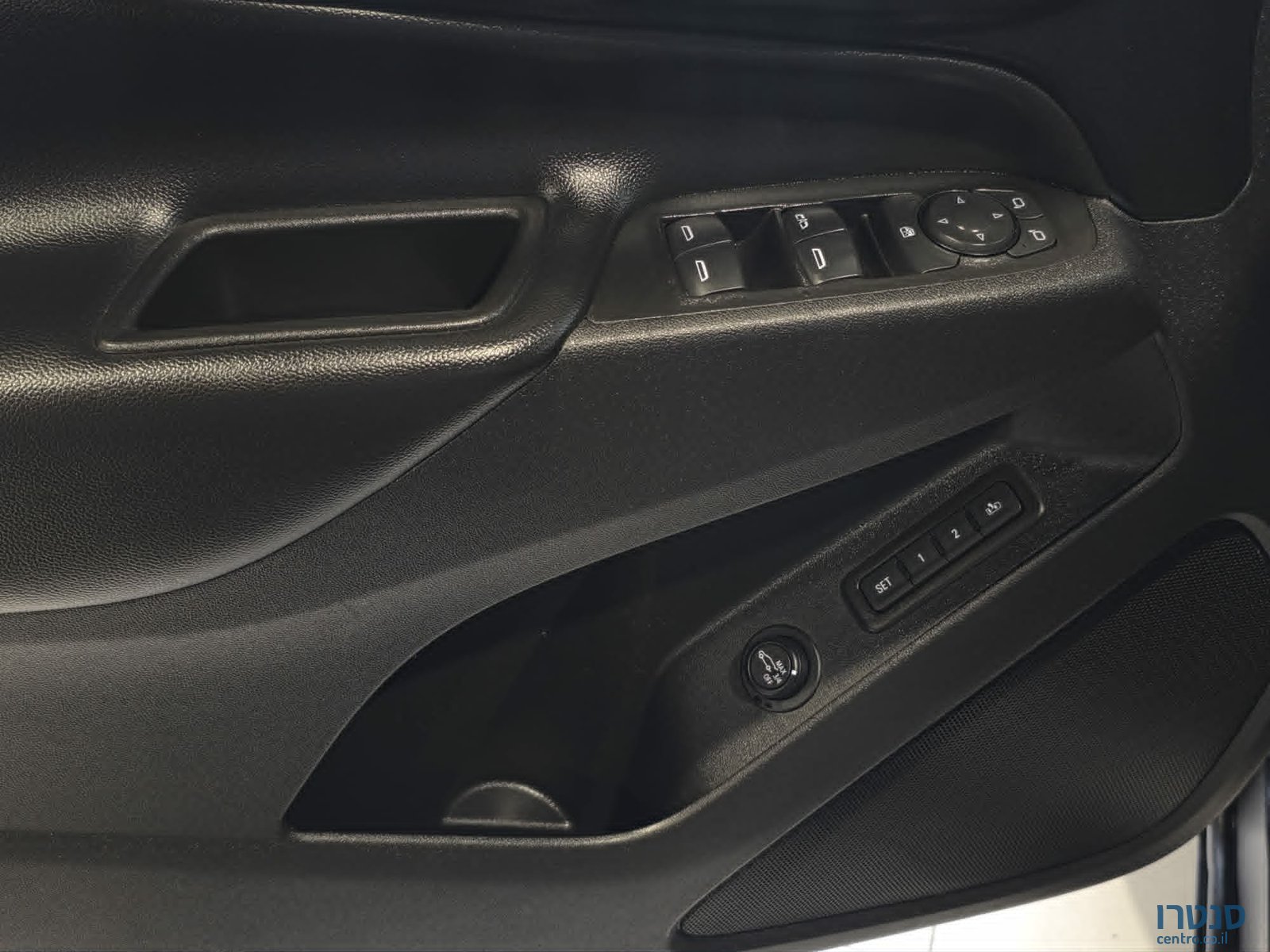 2020' Chevrolet Equinox photo #7