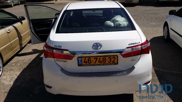 2015' Toyota Corolla photo #2