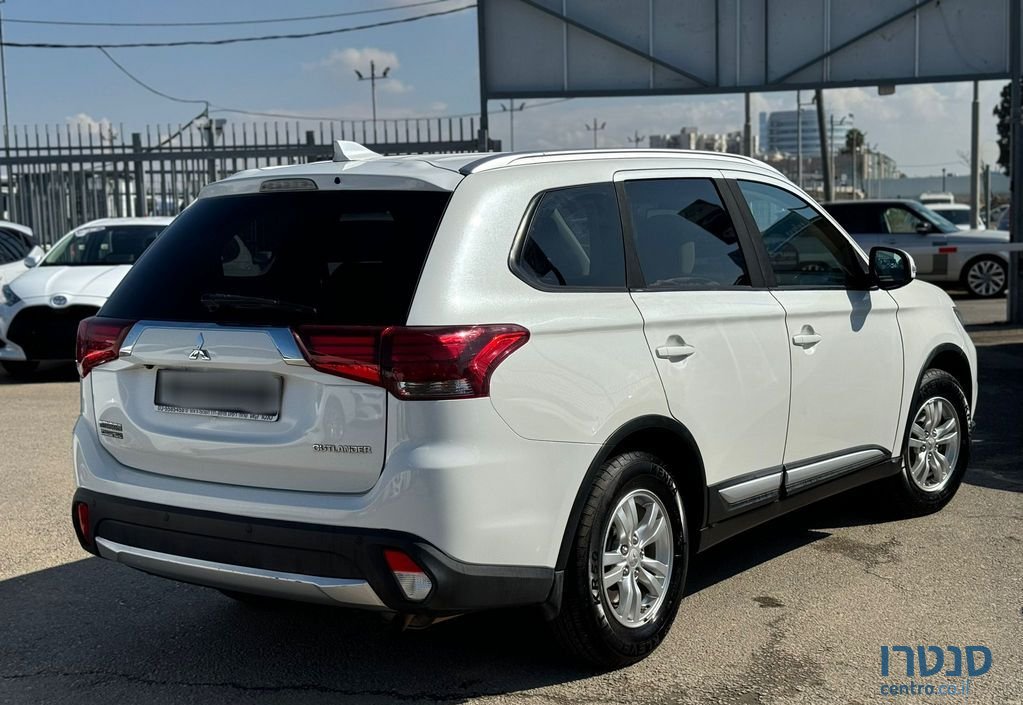 2019' Mitsubishi Outlander מיצובישי אאוטלנדר photo #4