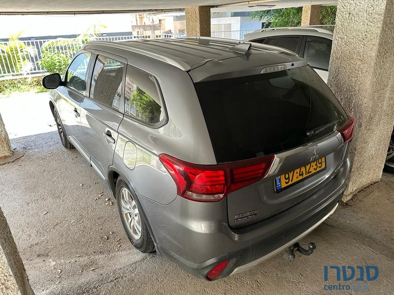 2017' Mitsubishi Outlander מיצובישי אאוטלנדר photo #2