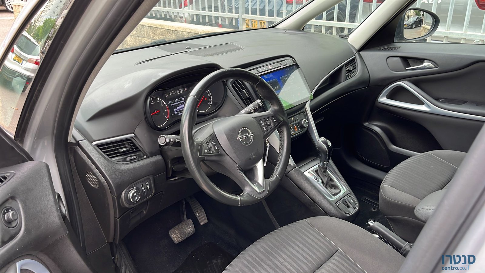 2018' Opel Zafira photo #4