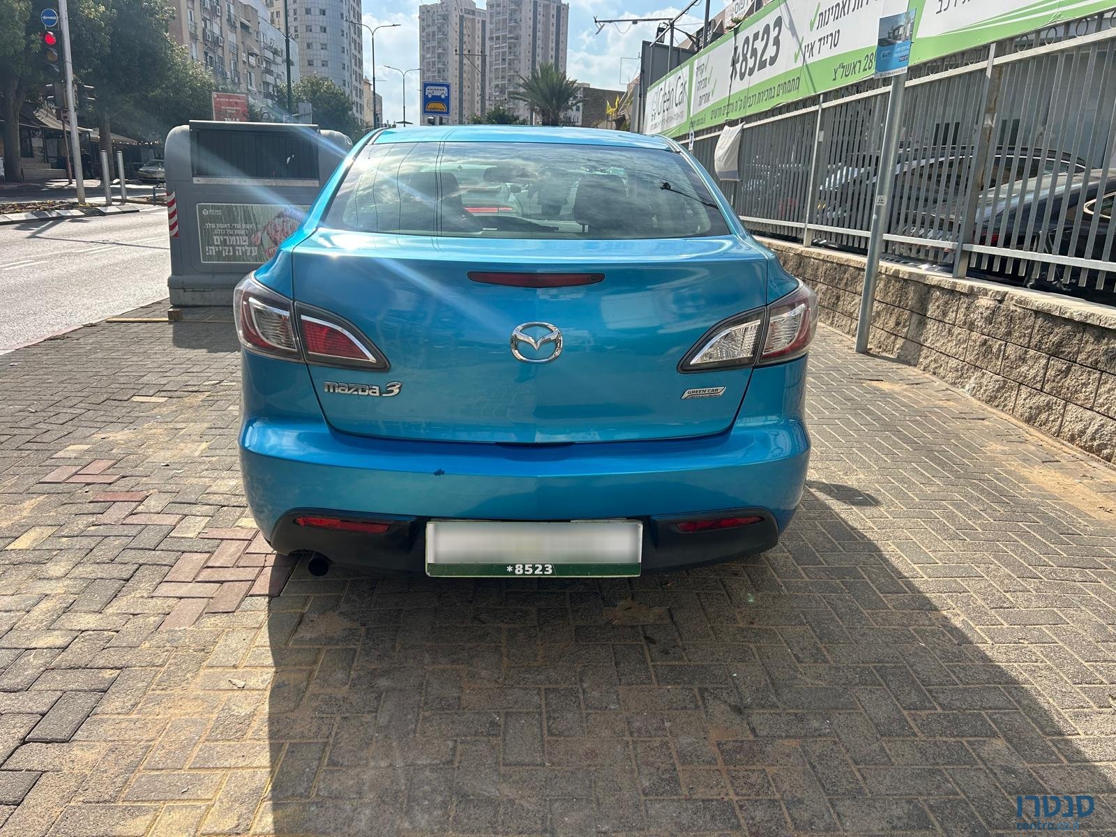 2013' Mazda 3 photo #5