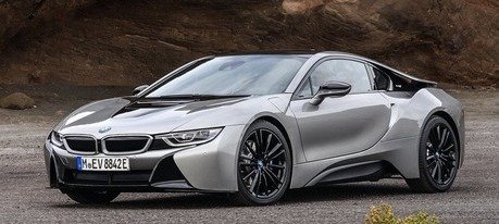 В Израиле стартовали продажи обновленного гибридного спорткара BMW i8
