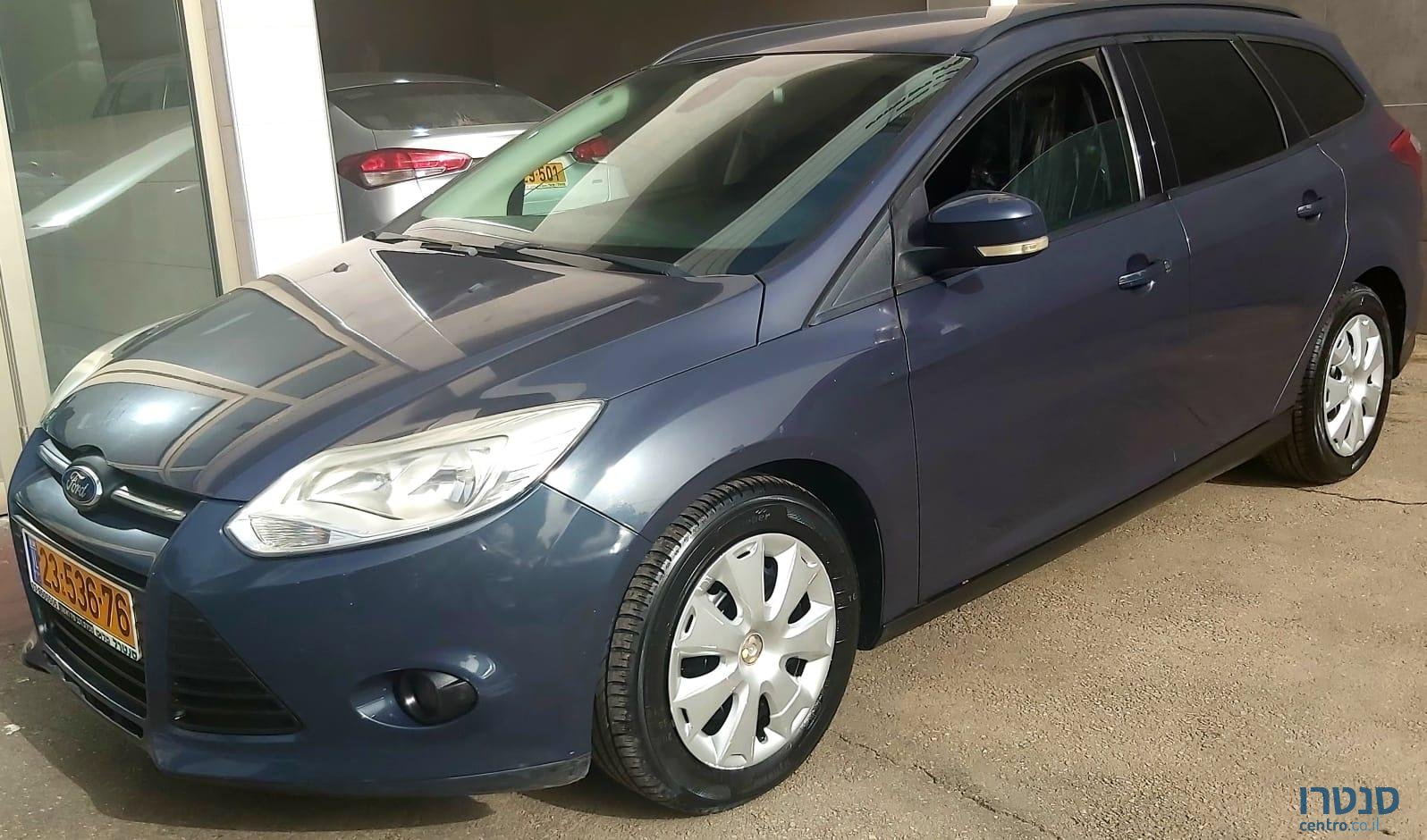 2013' Ford Focus photo #1