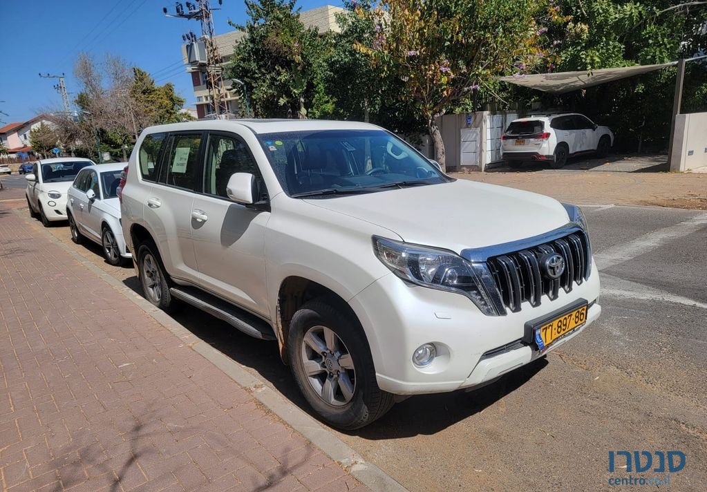 2017' Toyota Land Cruiser טויוטה לנד קרוזר photo #1