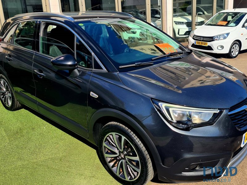 2019' Opel Crossland-X photo #2