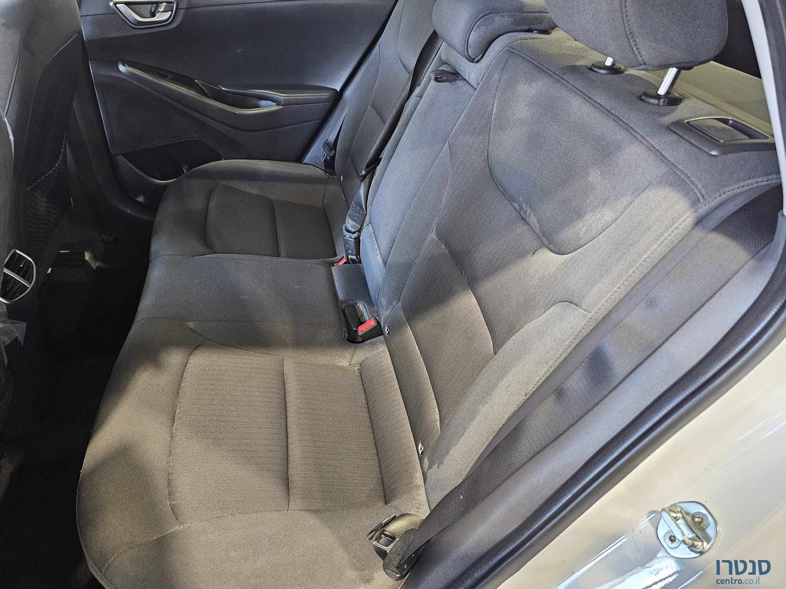 2020' Hyundai Ioniq photo #6