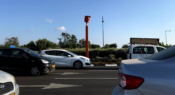 המכוניות החשמליות "מאיימות" על מצלמות המהירות - והמשטרה פנתה לטכניון כדי להוכיח שהן בסדר