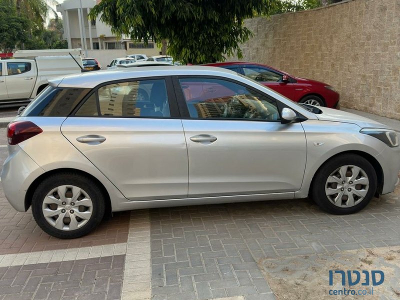 2020' Hyundai i20 יונדאי photo #2