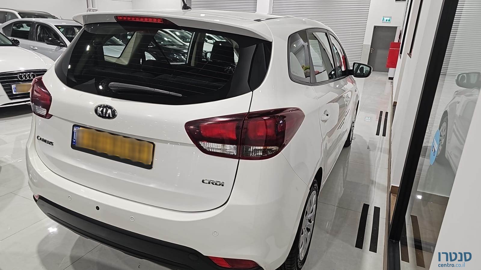 2017' Kia Carens photo #4