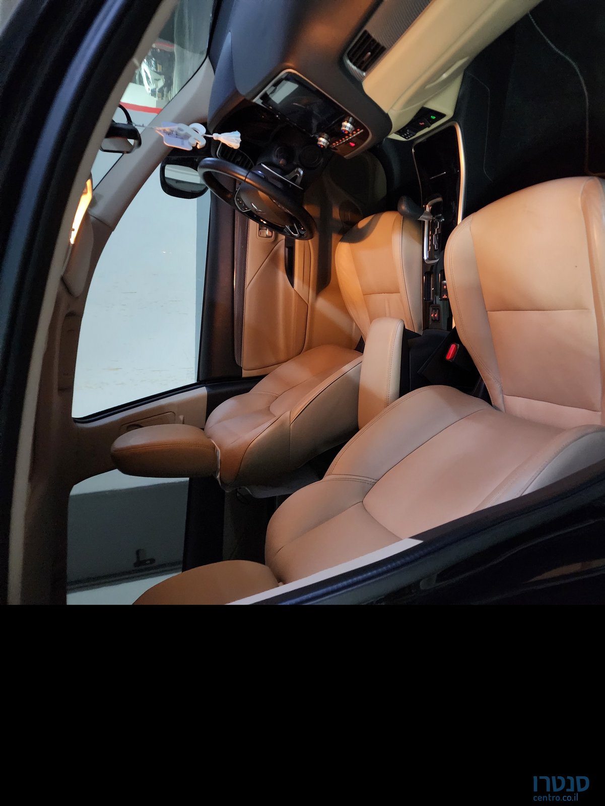 2021' Mitsubishi Outlander מיצובישי אאוטלנדר photo #2