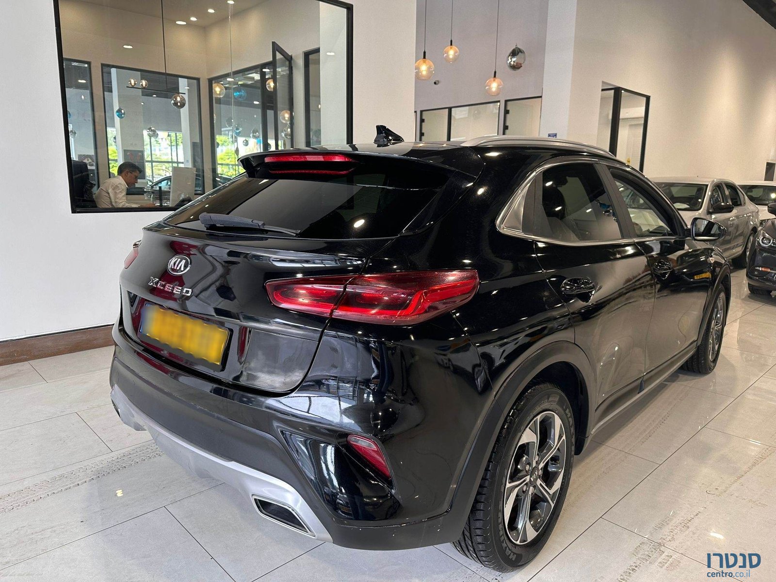 2020' Kia XCeed photo #3