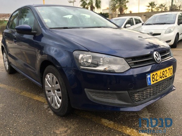 2010' Volkswagen Polo photo #1