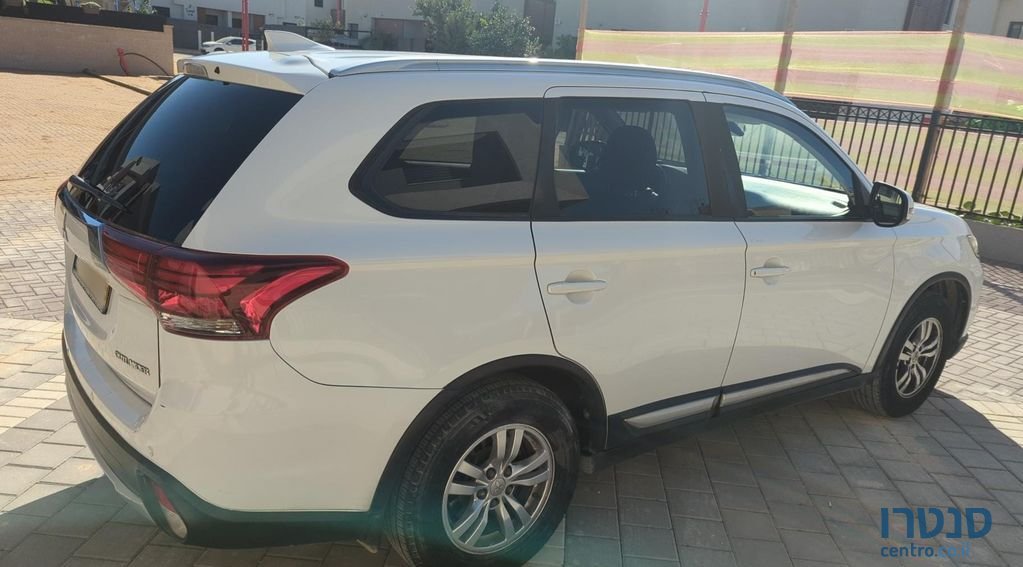 2017' Mitsubishi Outlander מיצובישי אאוטלנדר photo #4