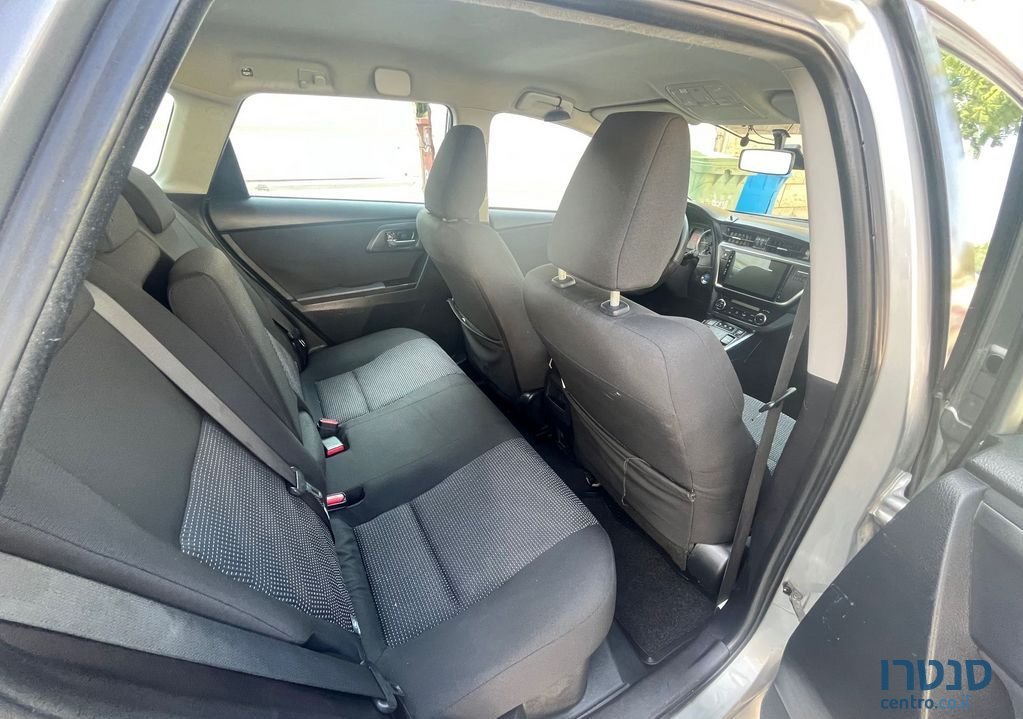 2014' Toyota Auris טויוטה אוריס photo #3