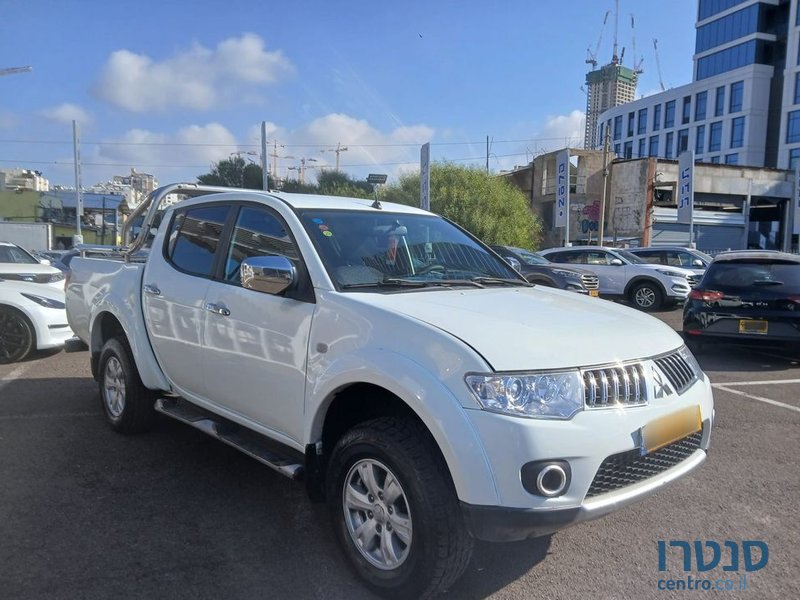 2012' Mitsubishi L200 מיצובישי טרייטון photo #2