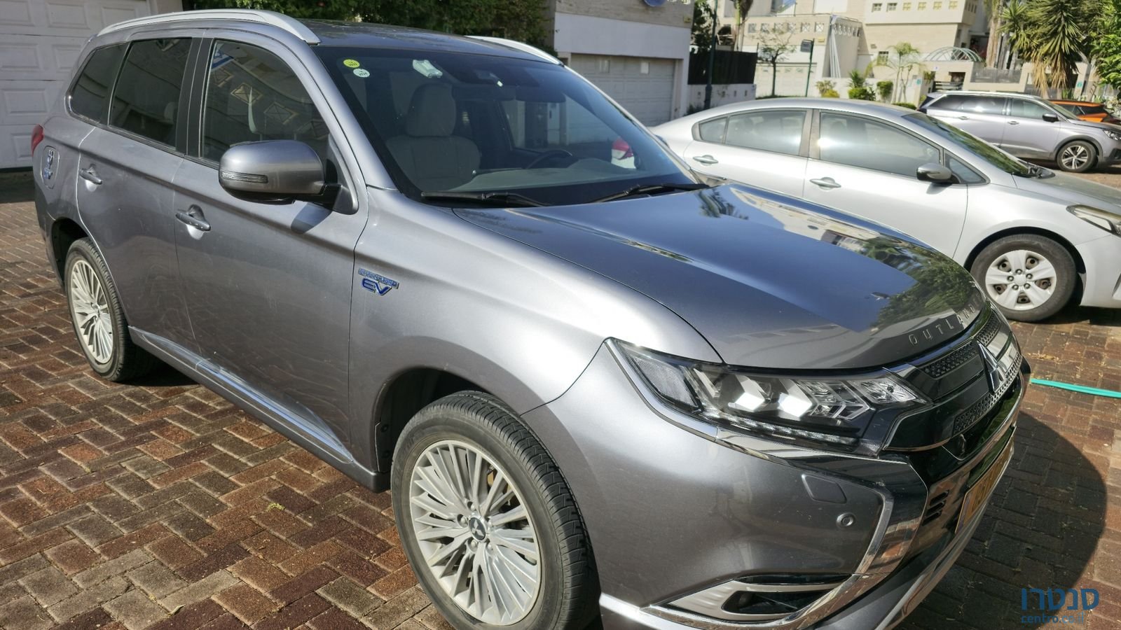 2020' Mitsubishi Outlander מיצובישי אאוטלנדר photo #3