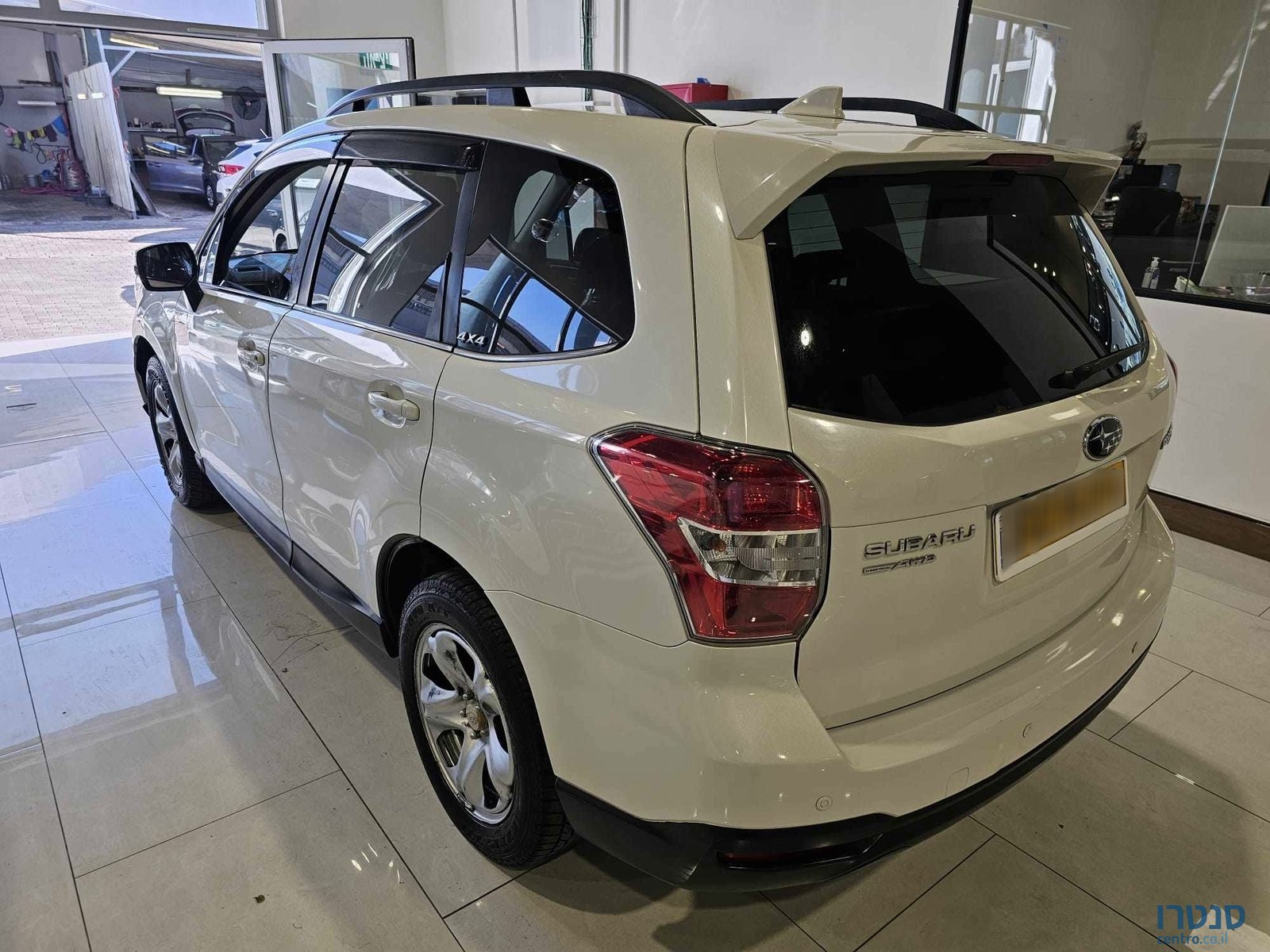 2015' Subaru Forester photo #4