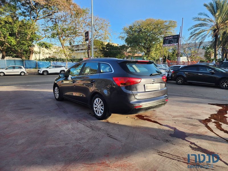 2017' Kia Ceed SW photo #3