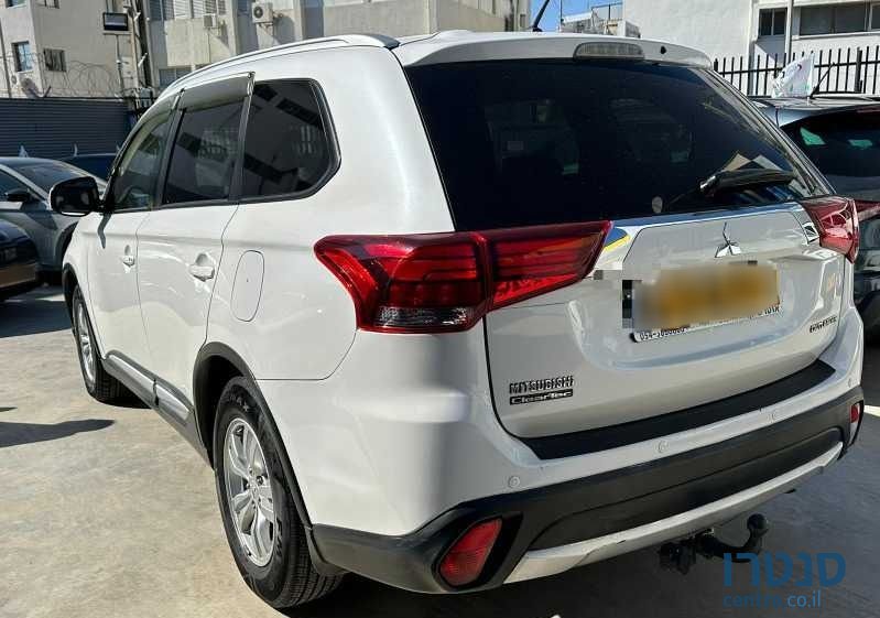 2016' Mitsubishi Outlander מיצובישי אאוטלנדר photo #5