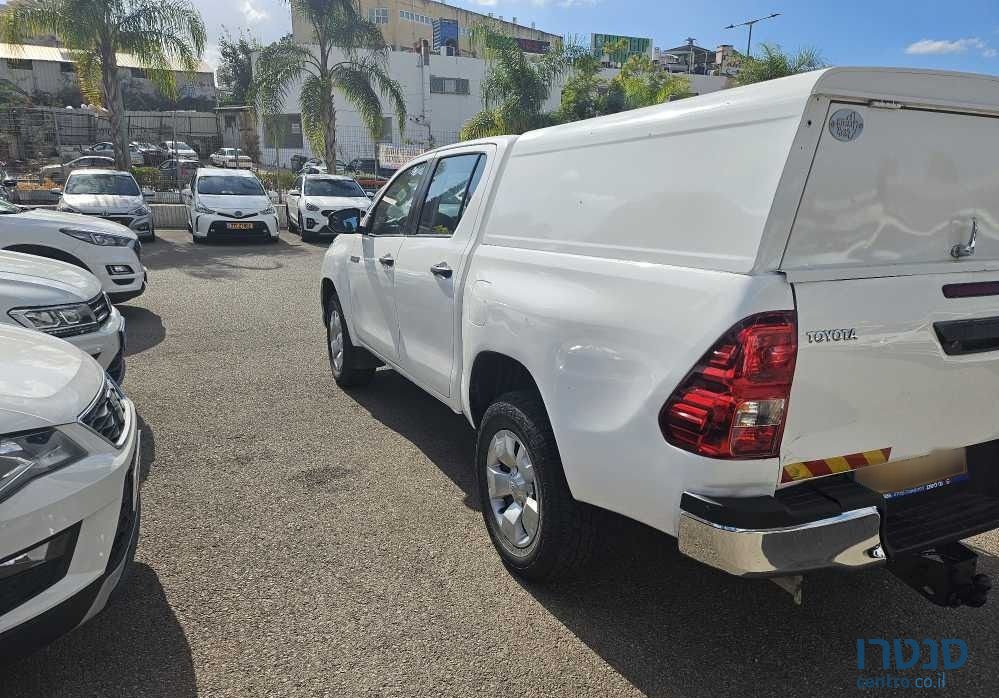 2020' Toyota Hilux טויוטה היילקס photo #2
