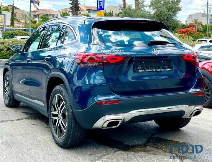 2022' Mercedes-Benz GLA מרצדס photo #6
