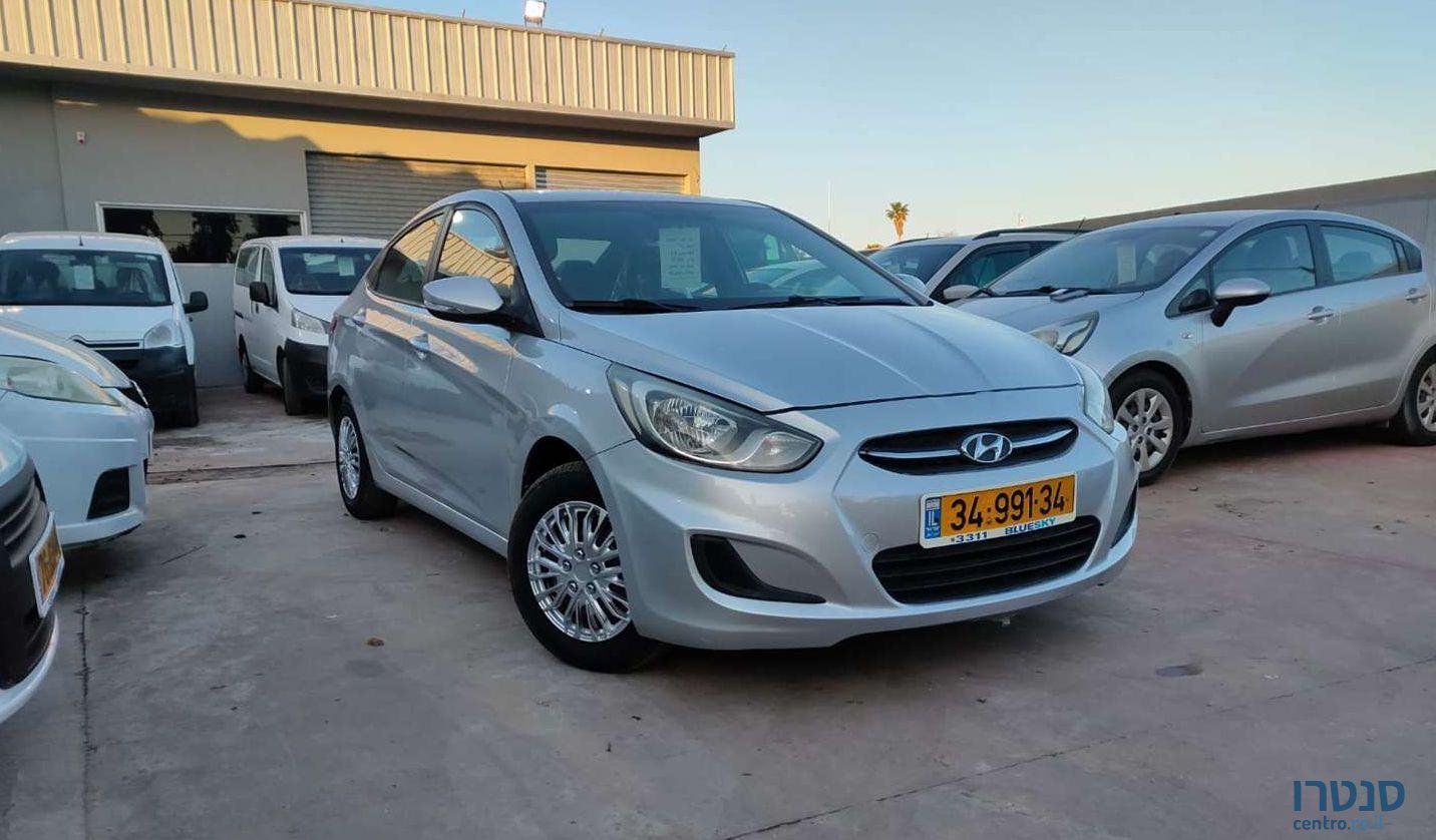 2015' Hyundai i25 יונדאי photo #2