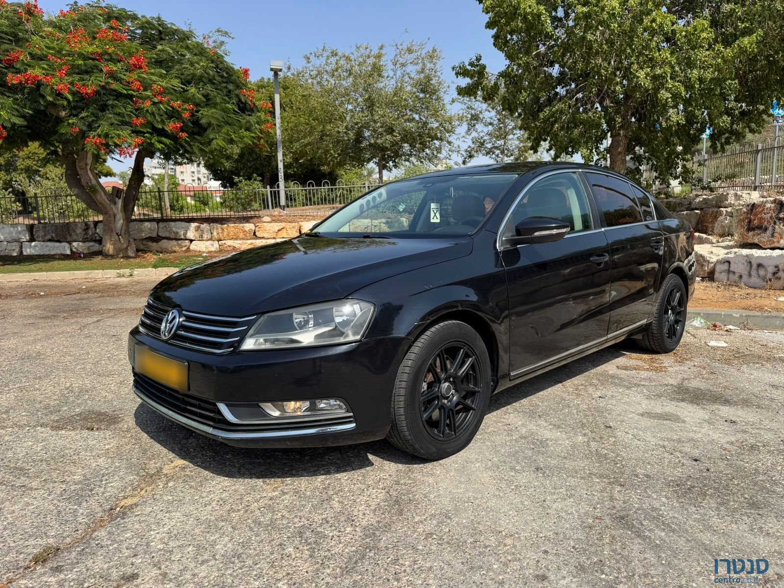 2013' Volkswagen Passat B6 photo #2
