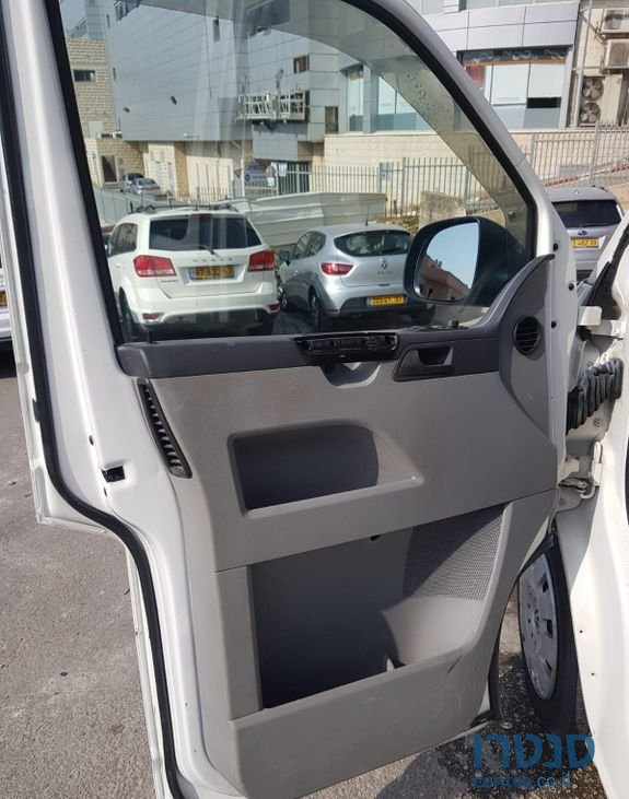 2011' Volkswagen Transporter פולקסווגן photo #2