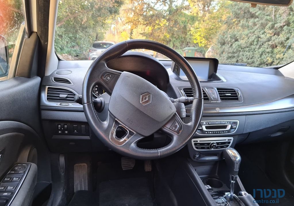 2015' Renault Megane רנו מגאן photo #6