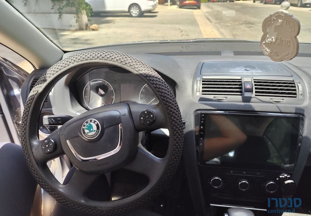 2009' Skoda Octavia סקודה אוקטביה photo #3