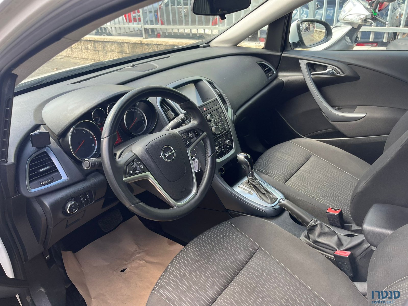 2014' Opel Ascona photo #2