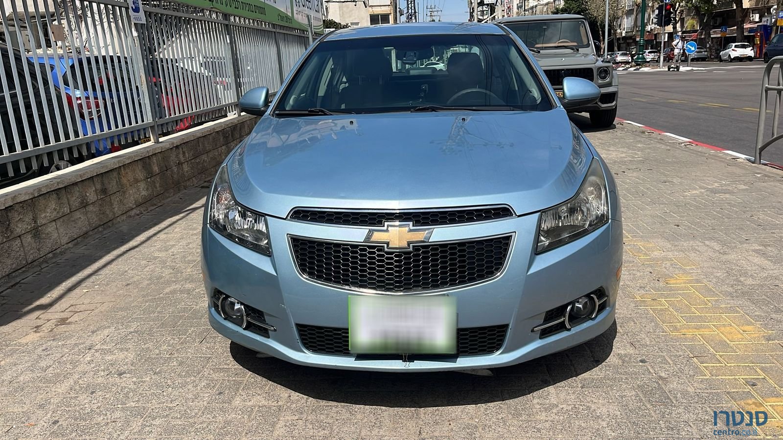 2012' Chevrolet Cruze photo #1