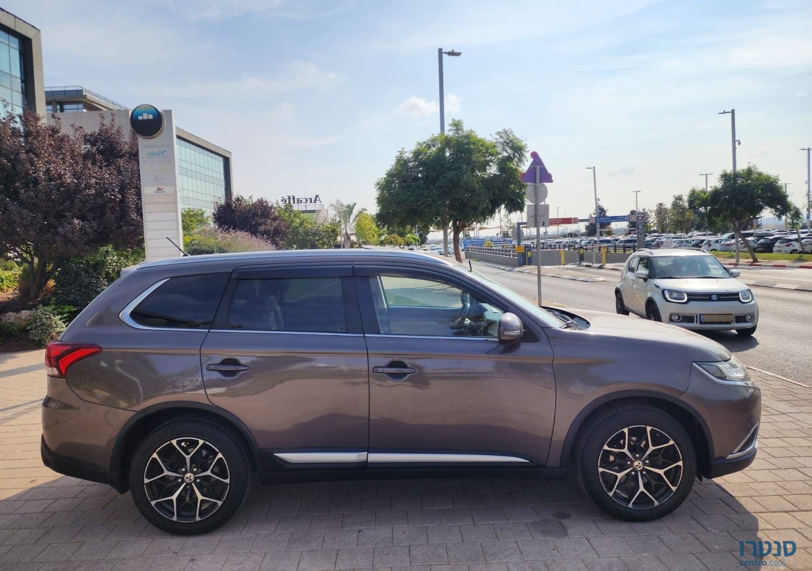 2015' Mitsubishi Outlander מיצובישי אאוטלנדר photo #4