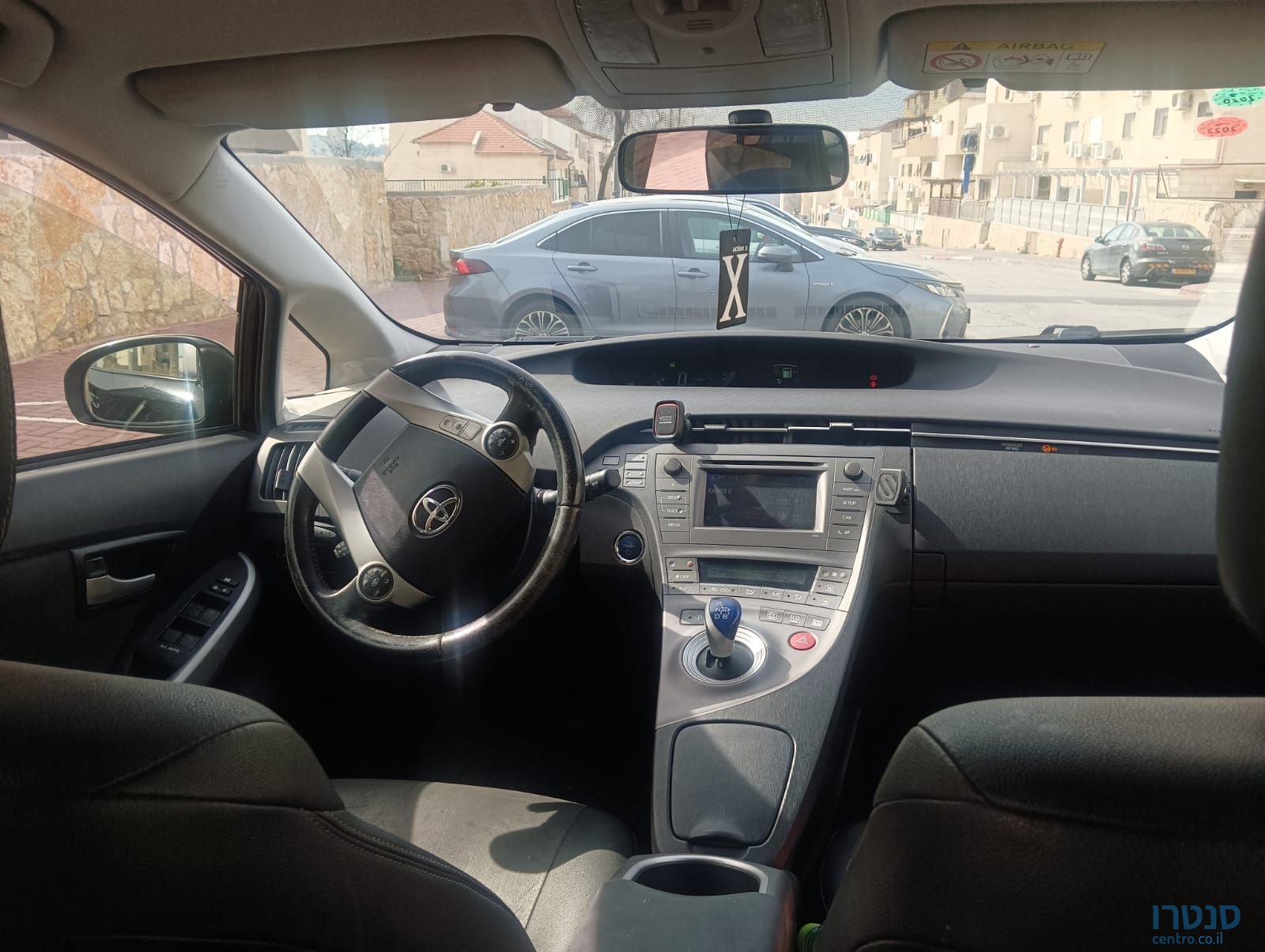 2015' Toyota Prius טויוטה פריוס photo #2