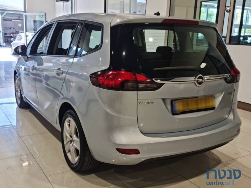 2018' Opel Zafira photo #4