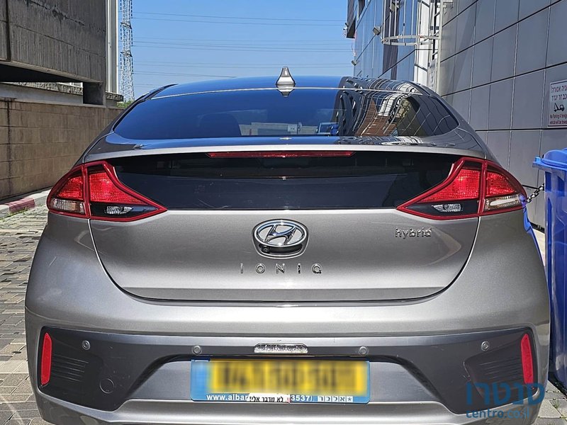 2019' Hyundai Ioniq photo #4