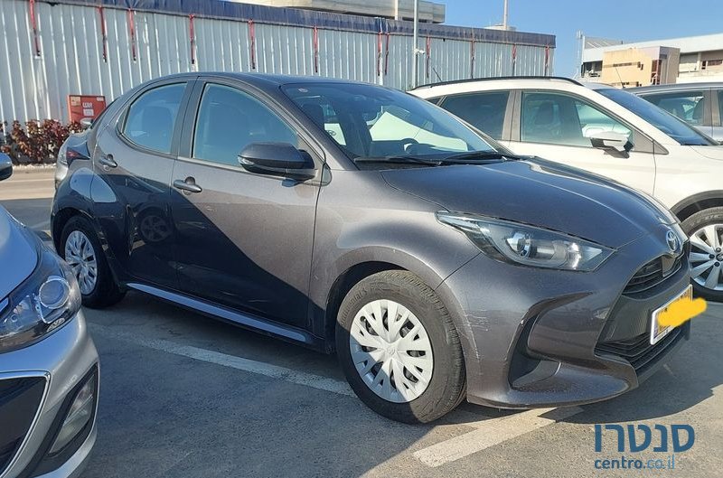 2020' Toyota Yaris טויוטה יאריס photo #4