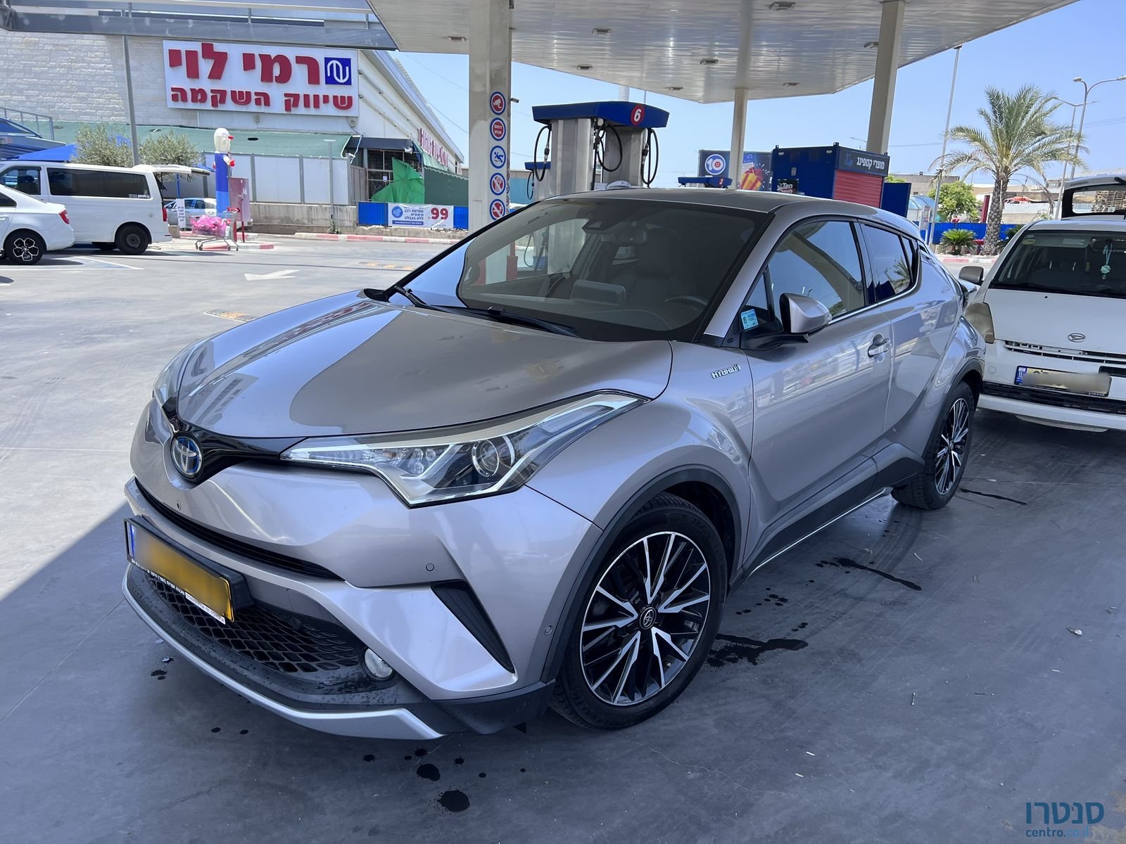 2019' Toyota C-HR טויוטה photo #1