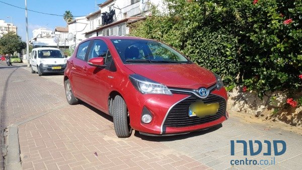 2016' Toyota Yaris photo #1