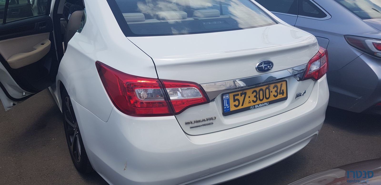 2016' Subaru B4 photo #4