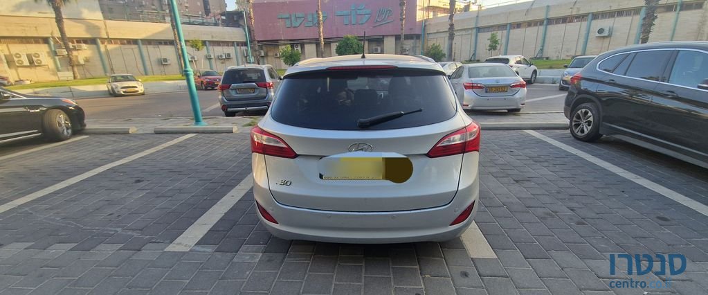 2015' Hyundai i30 יונדאי photo #1
