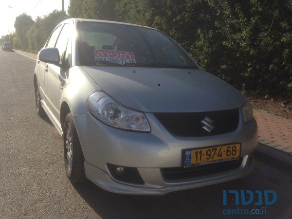 2009' Suzuki SX4 GLX photo #3