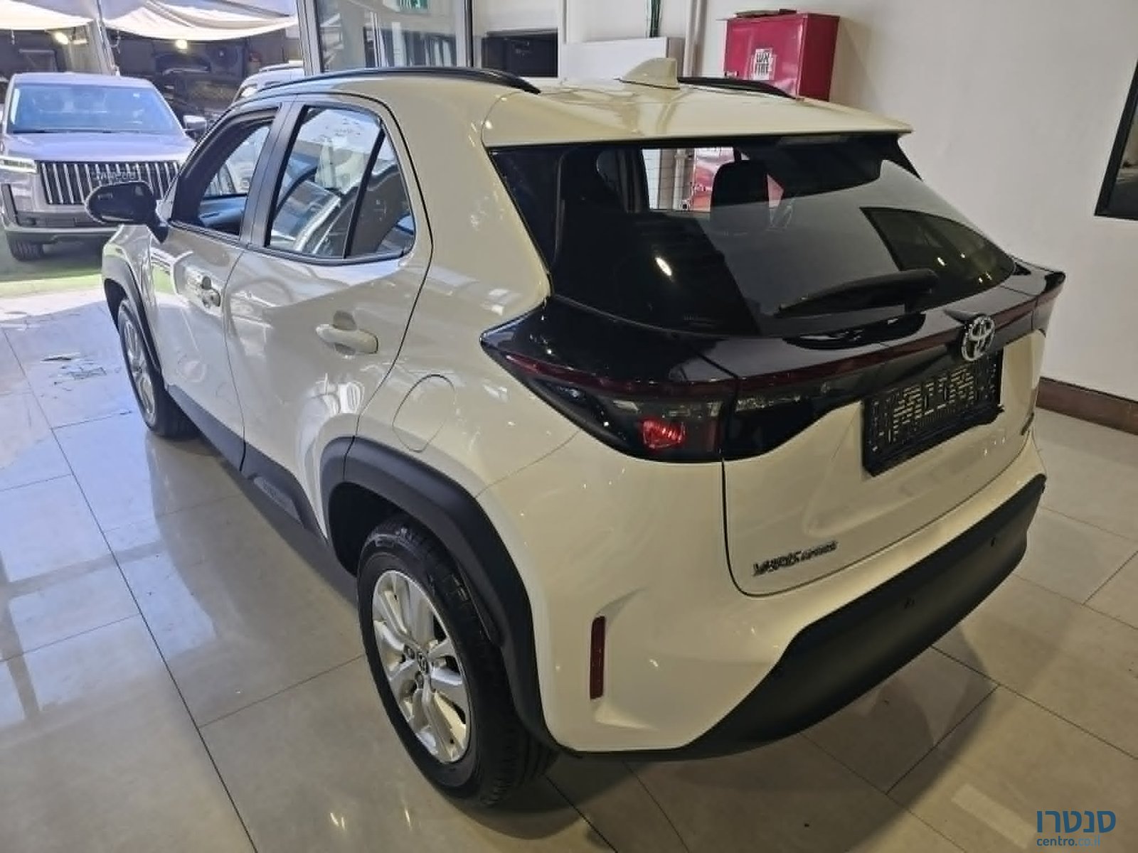 2023' Toyota Yaris Cross photo #5