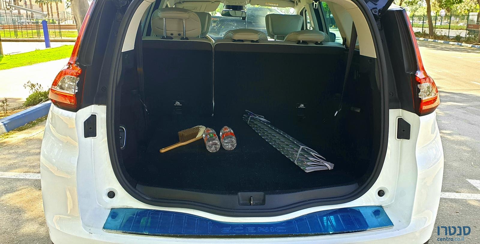 2021' Renault Grand Scenic Executive photo #6