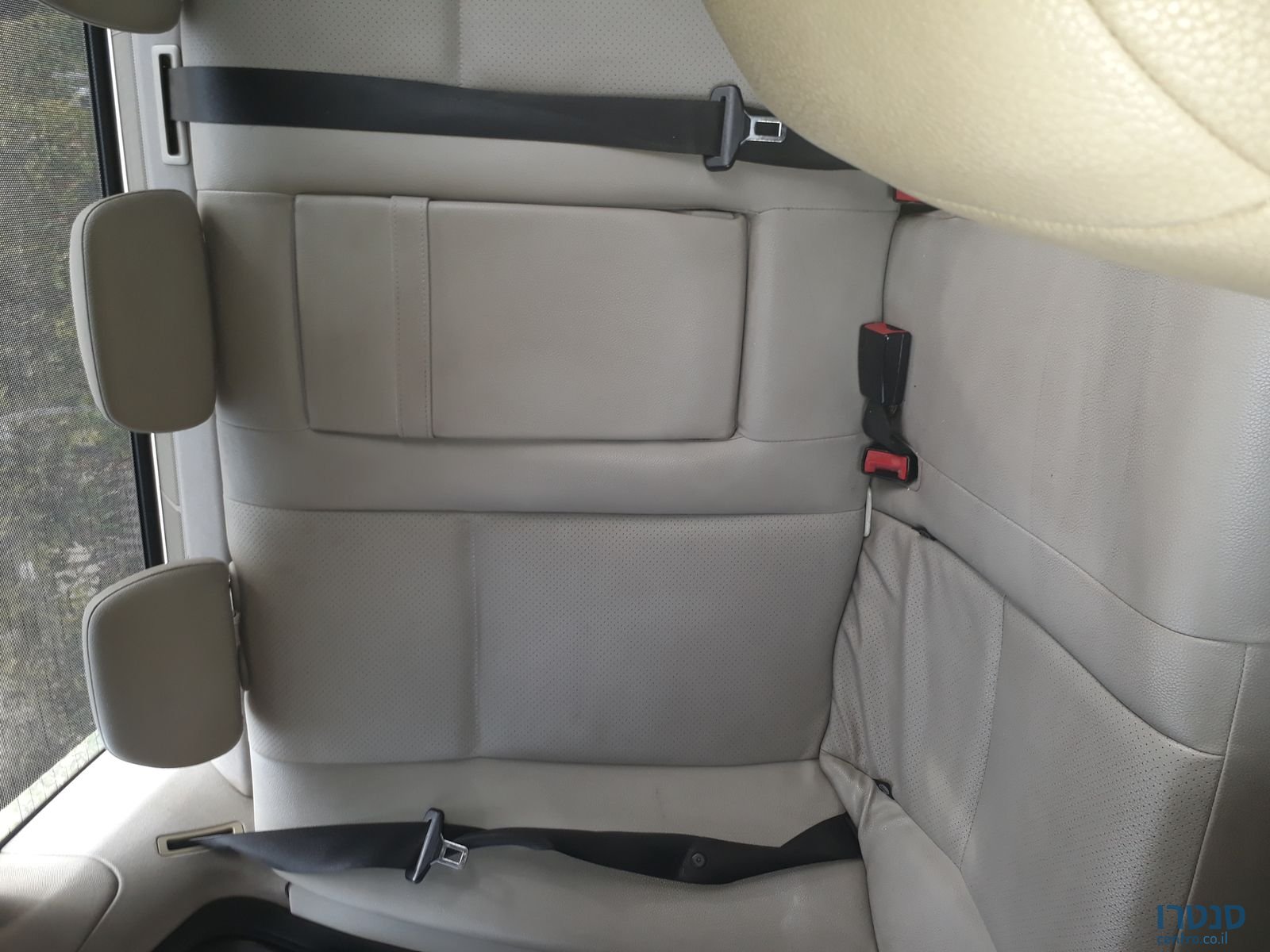 2009' Mercedes-Benz 200 photo #1