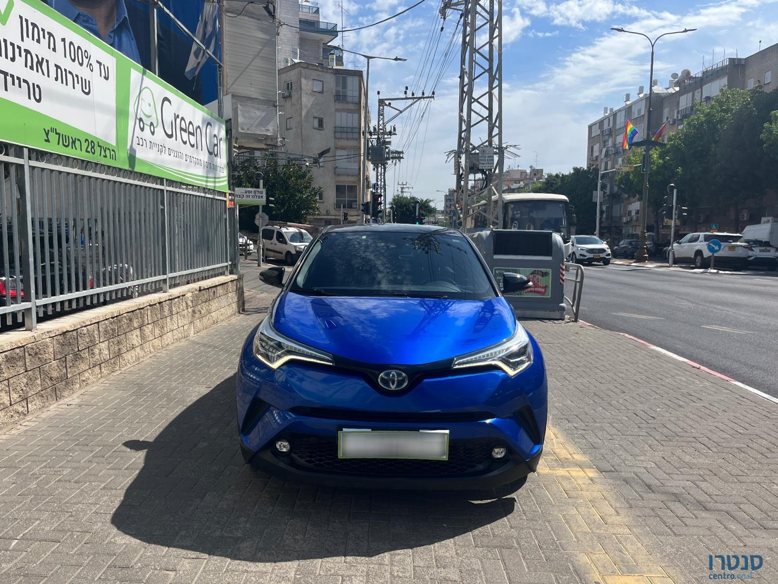 2018' Toyota C-HR photo #2