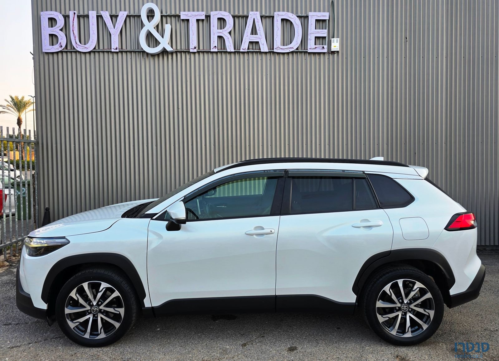 2023' Toyota Corolla Cross טויוטה קורולה קרוס photo #4