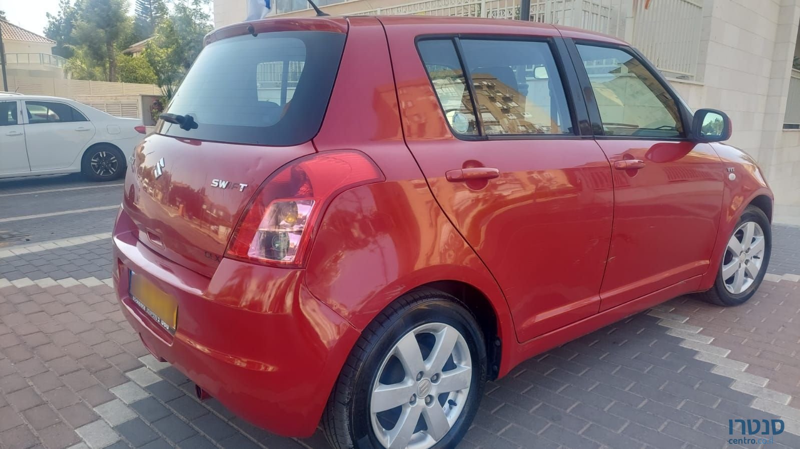 2009' Suzuki Swift סוזוקי סוויפט photo #5